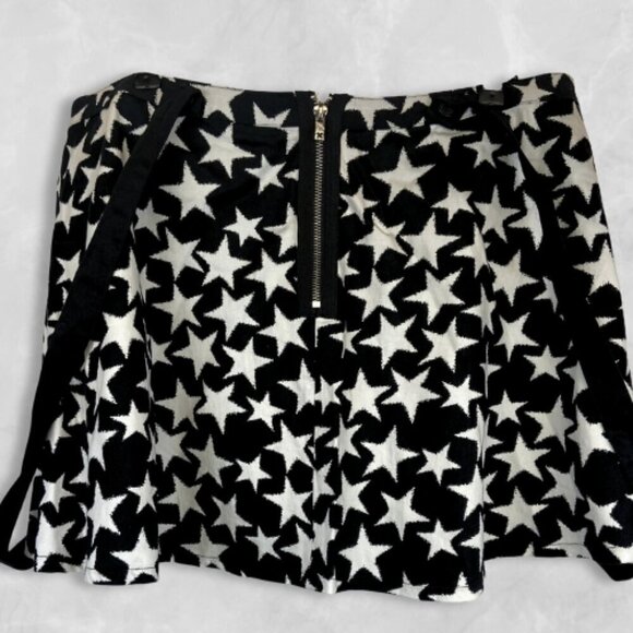 Tripp NYC Star Print Skirt Zipped Closure Detachable Strap Black White XL W NWOT - Picture 4 of 12